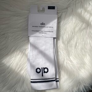 NWT Alo Yoga Throwback Socks
